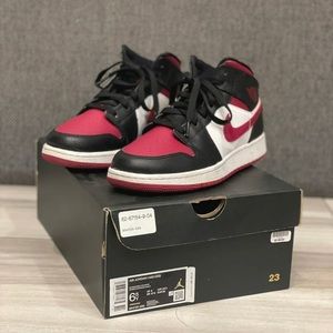 GYM RED Air Jordan 1!
